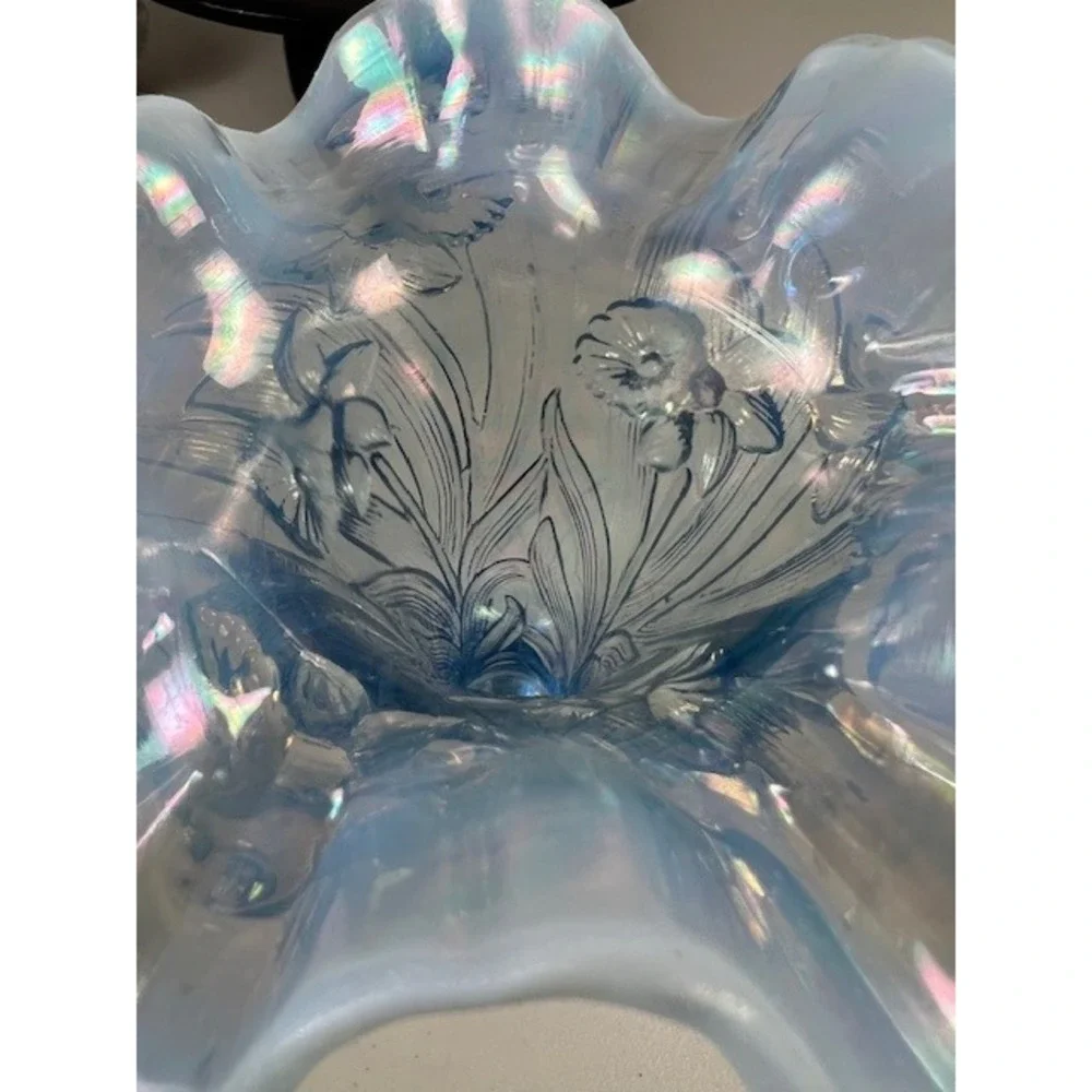 Fenton Ice Blue Iridescent Vase Daffodils Ruffled Edge 7-8